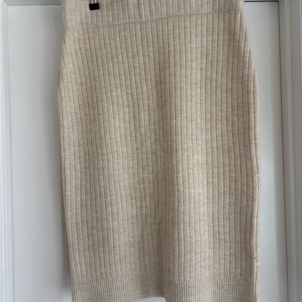 LOFT Ribbed Knit Skirt